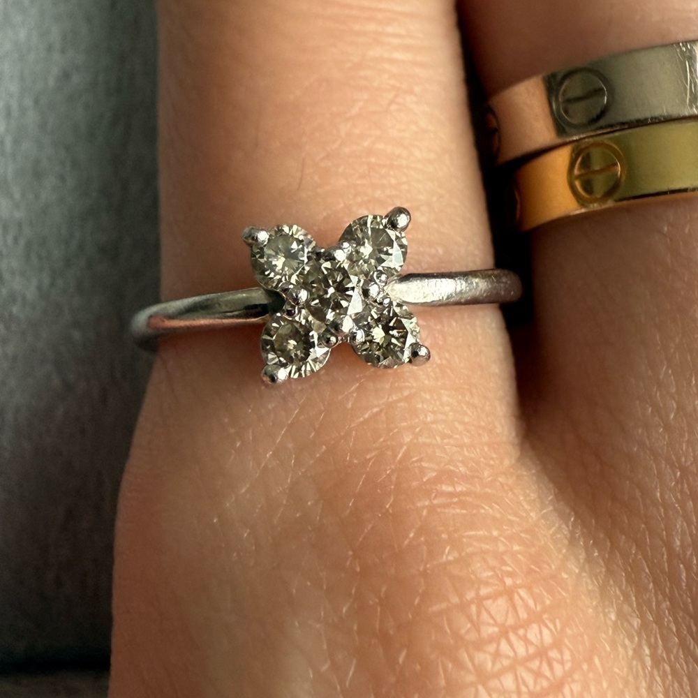 Platinum Natural Diamond Flower Cluster Ring 0.40ctw Pt900 Size 5 3/4 - Picture 3 of 12
